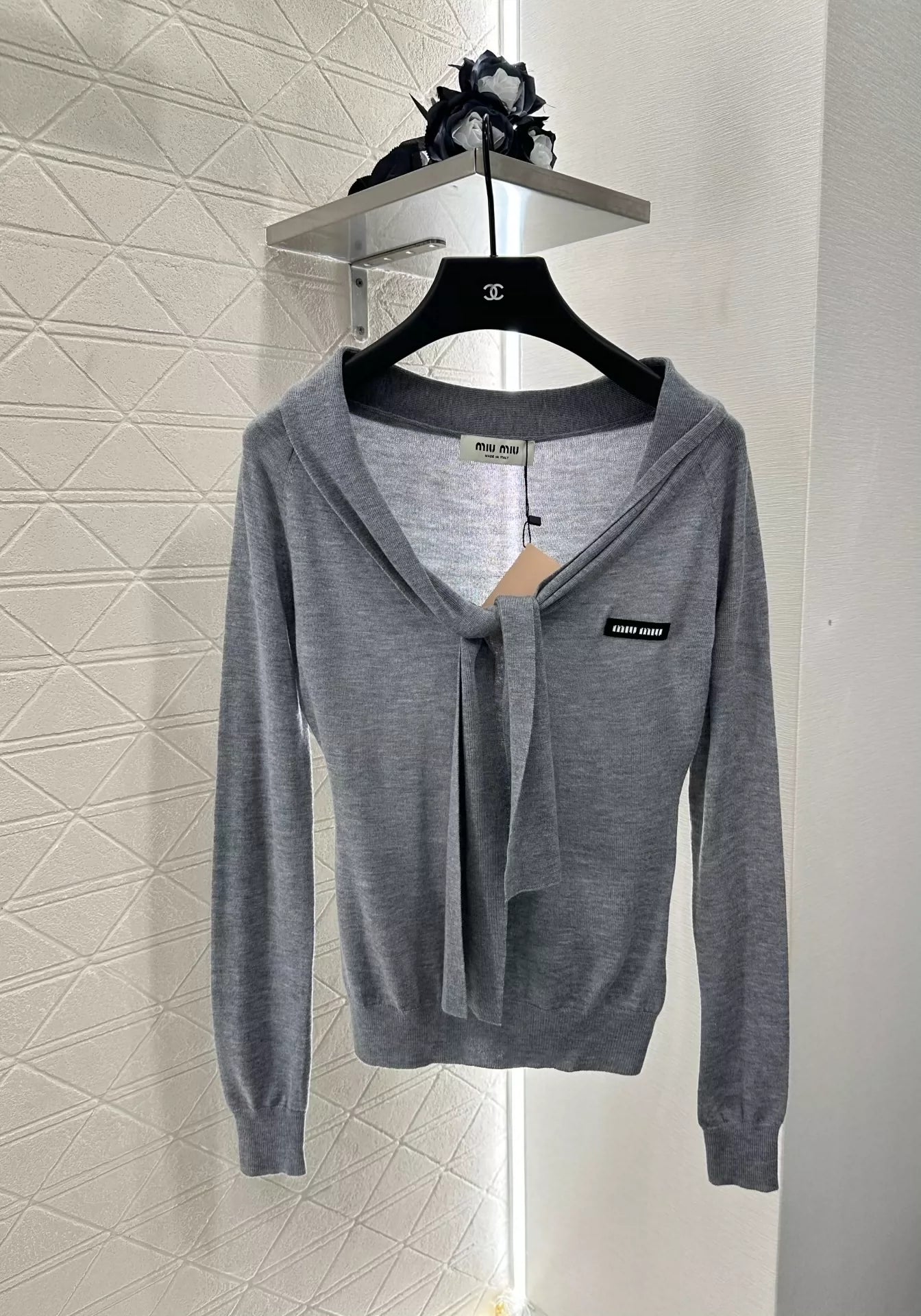 M 2025 new products on the shelves Lace-up knitted tops(beigi,gray)