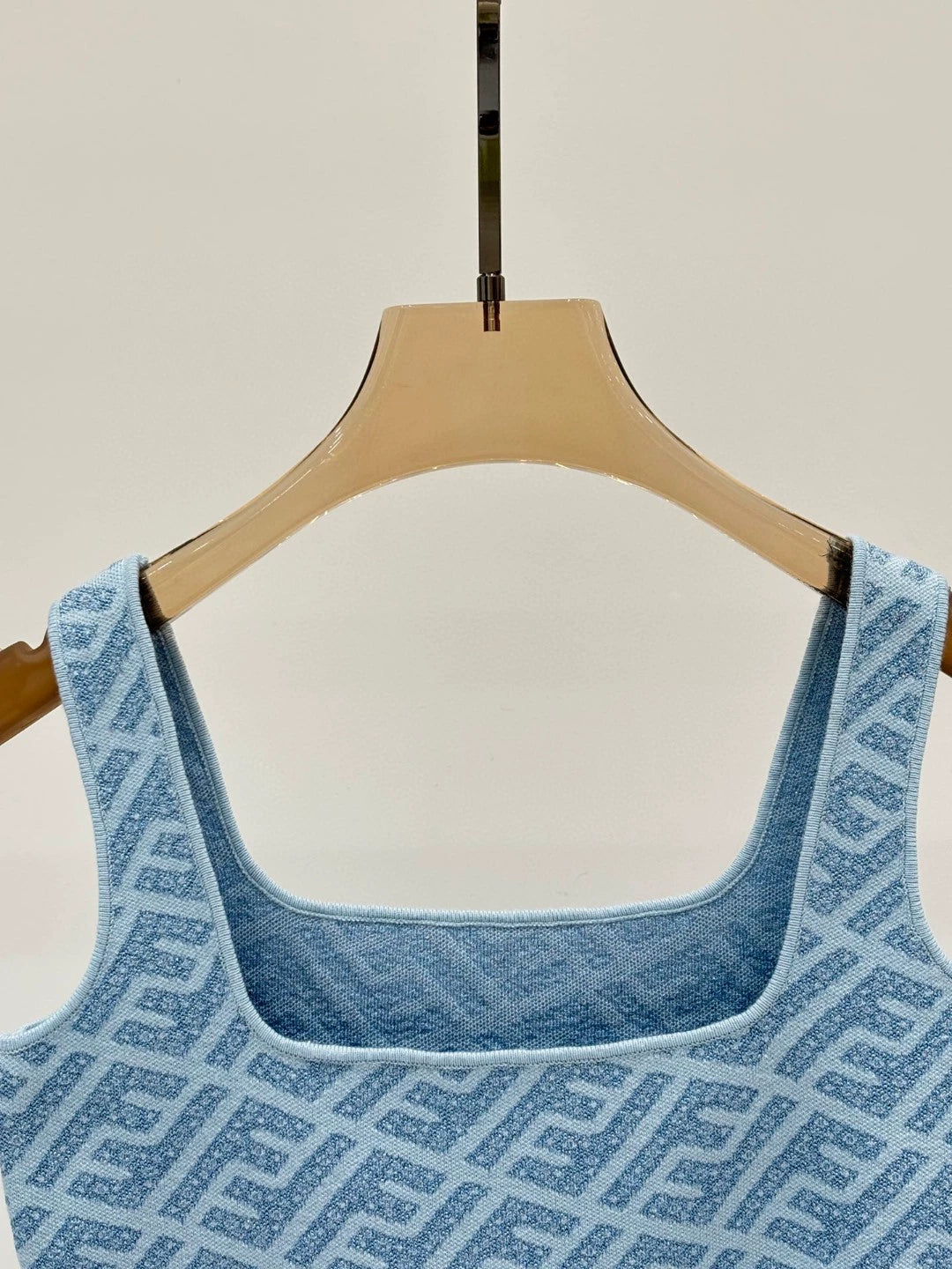 F 25 New Slanted stripes all over print casual knit undershirt