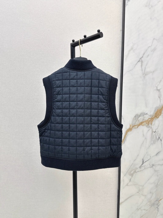 He 25 New vest