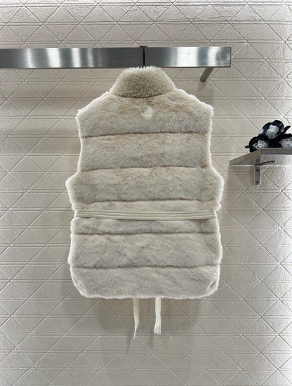 Mon 25 Plush Snap-Button Down Vest