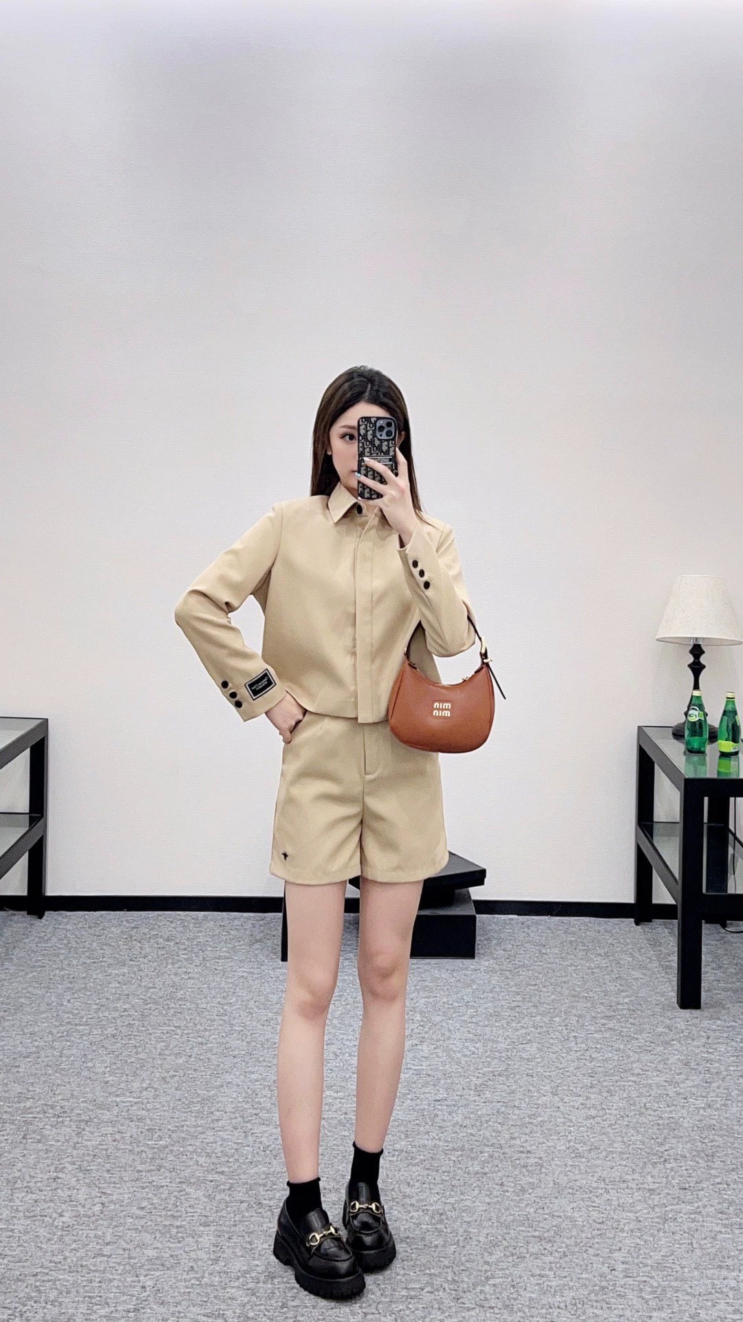 Di 25 Lapel suit belt shorts suit