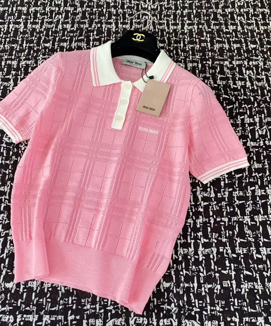 M 25 New Clashing Buttons Lapel Short Sleeve Knit (White Pink Yellow)