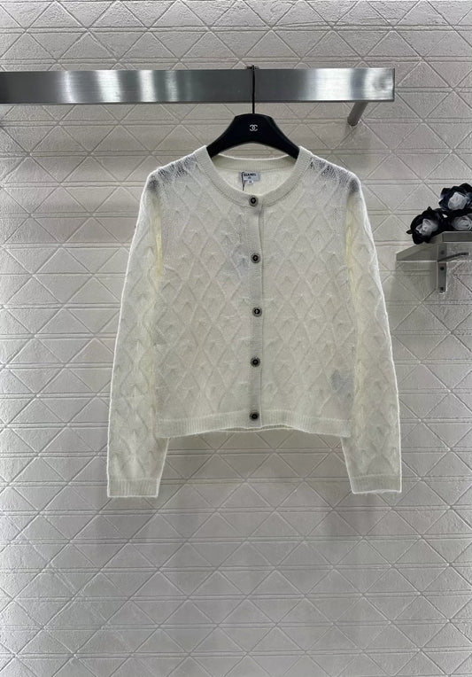 C 25 Classic knitted cardigan
