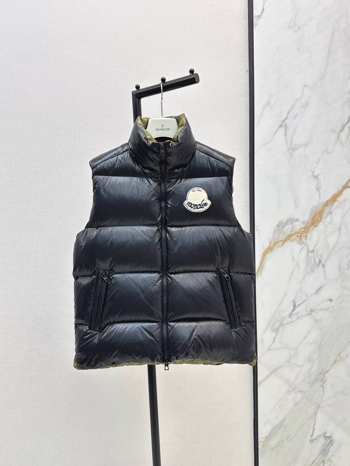 Mon 25fw stand collar down vest