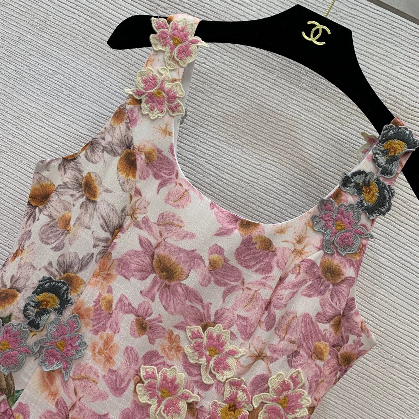 V 25 New holiday-inspired sleeveless tank dress with a full skirt and a puffy hem!