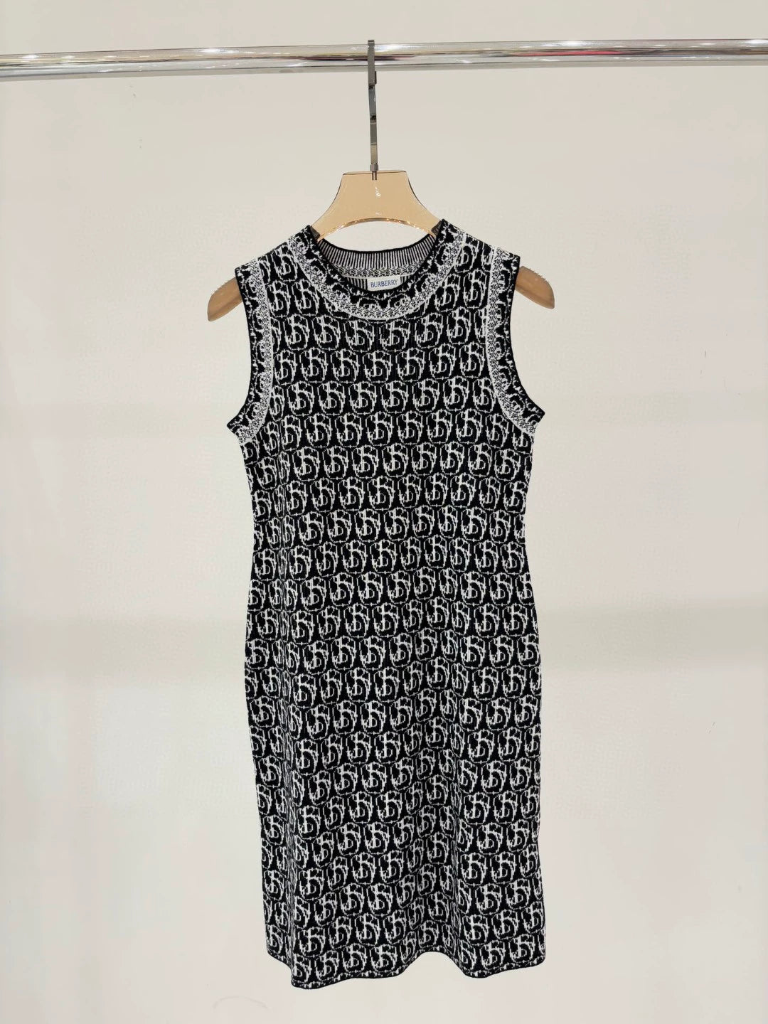 Bu 25 Early spring new round neck letter logo jacquard full print dresses
