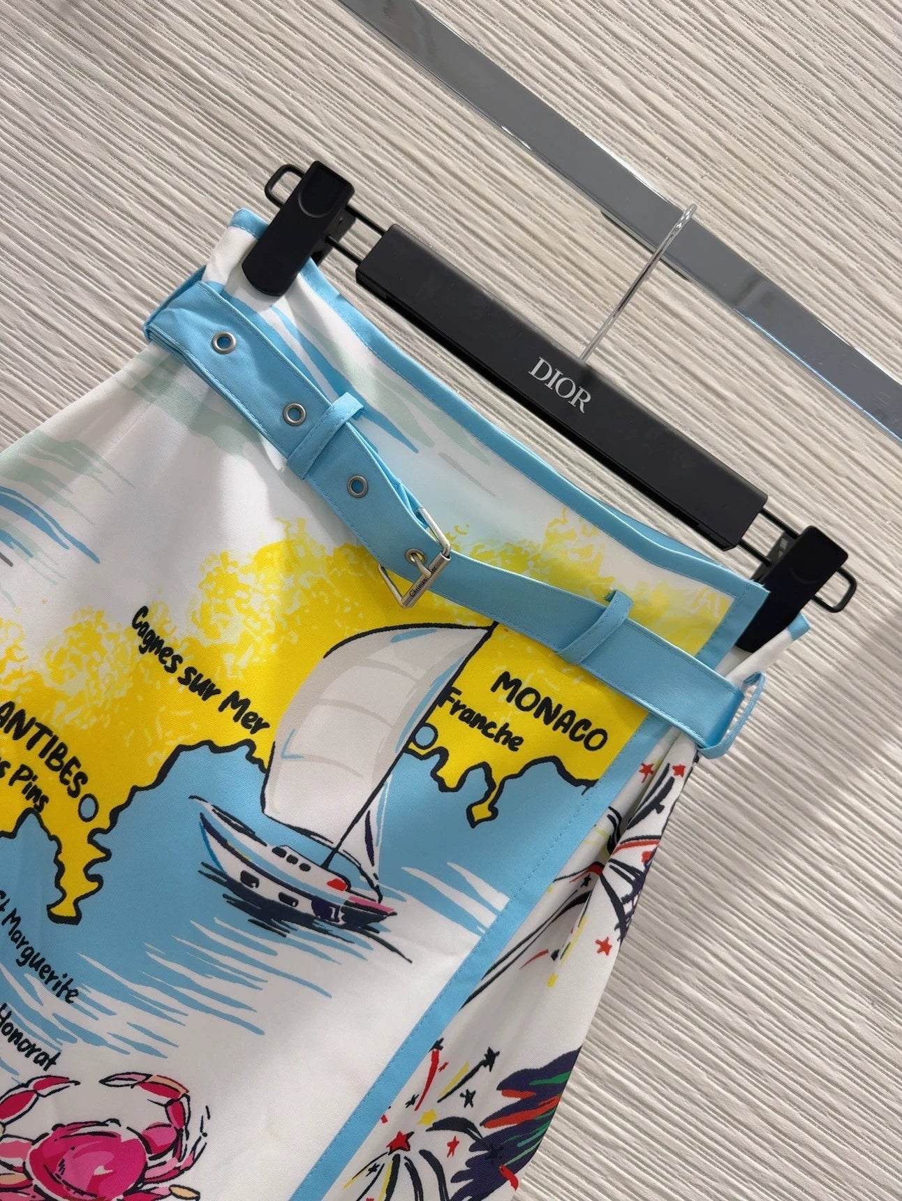 D 25 new map print belt skirt