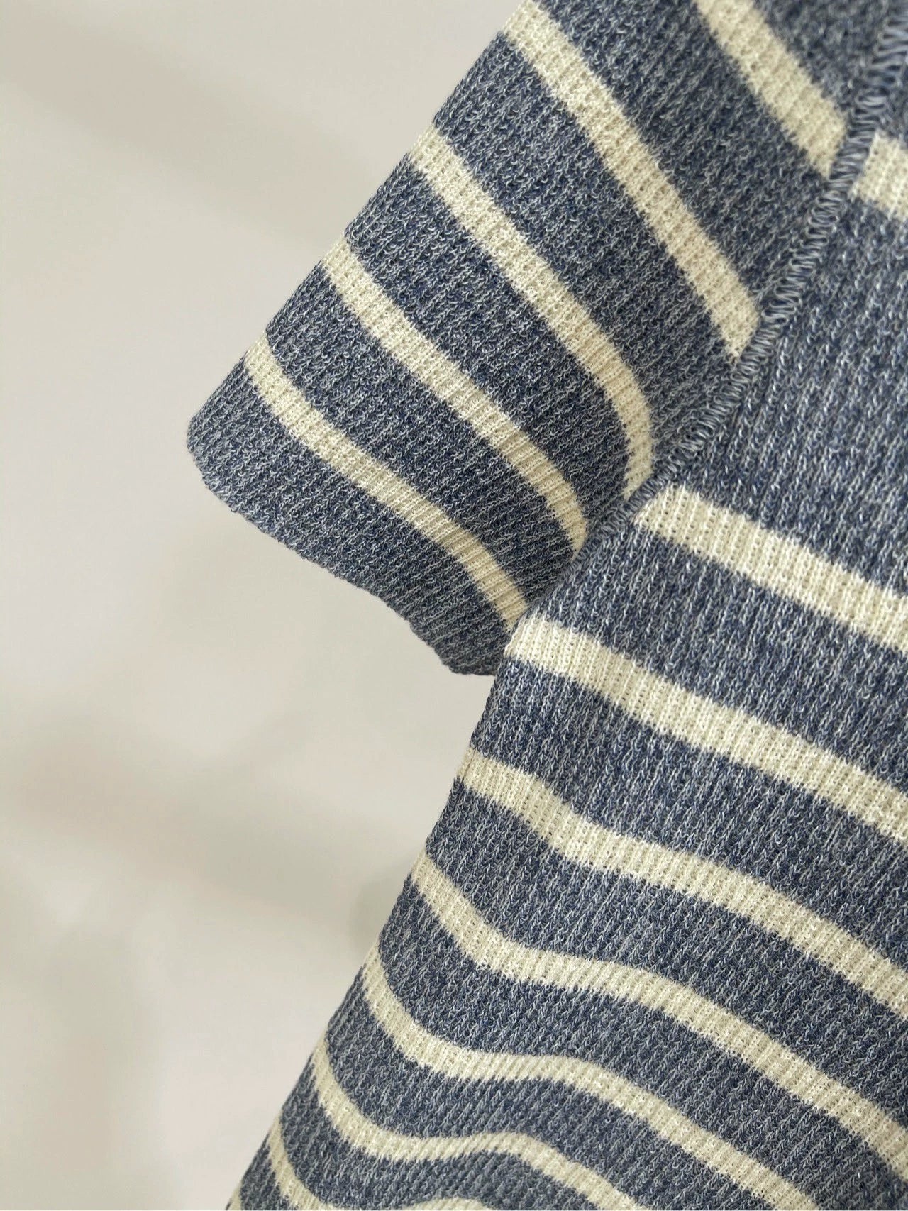 D 25Striped Linen Knit Short Sleeve Gray Blue