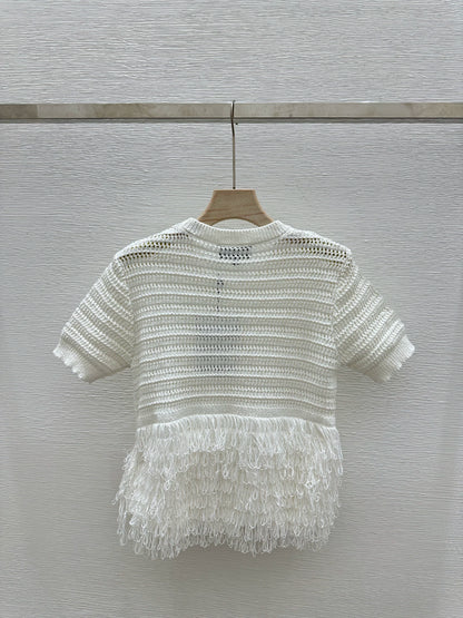 25 New Cutout Knit Splicing Tassel Metal Logo Vest