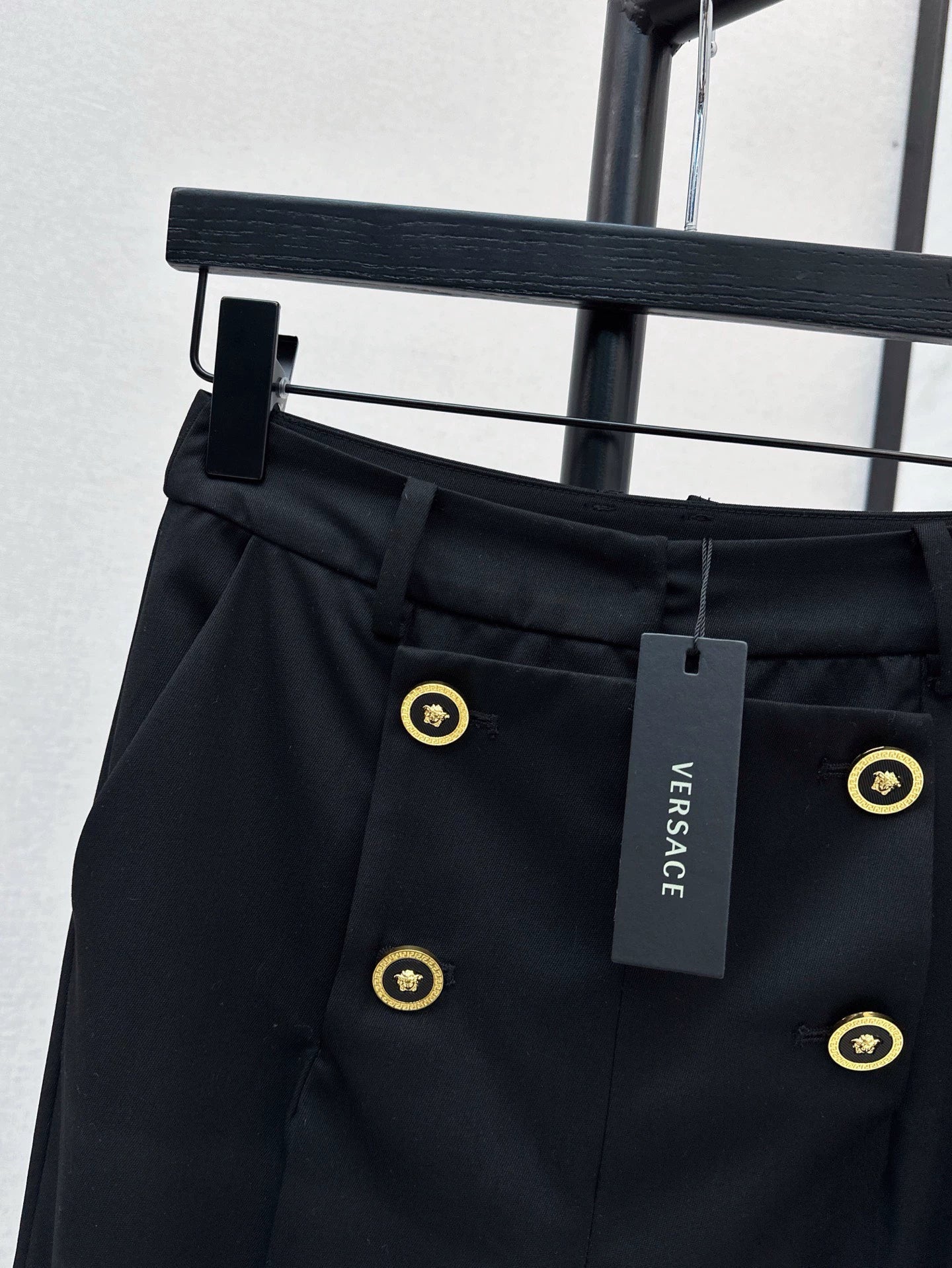 Ve 25 Spring/Summer newest style metal button decoration high-waisted small suit pants