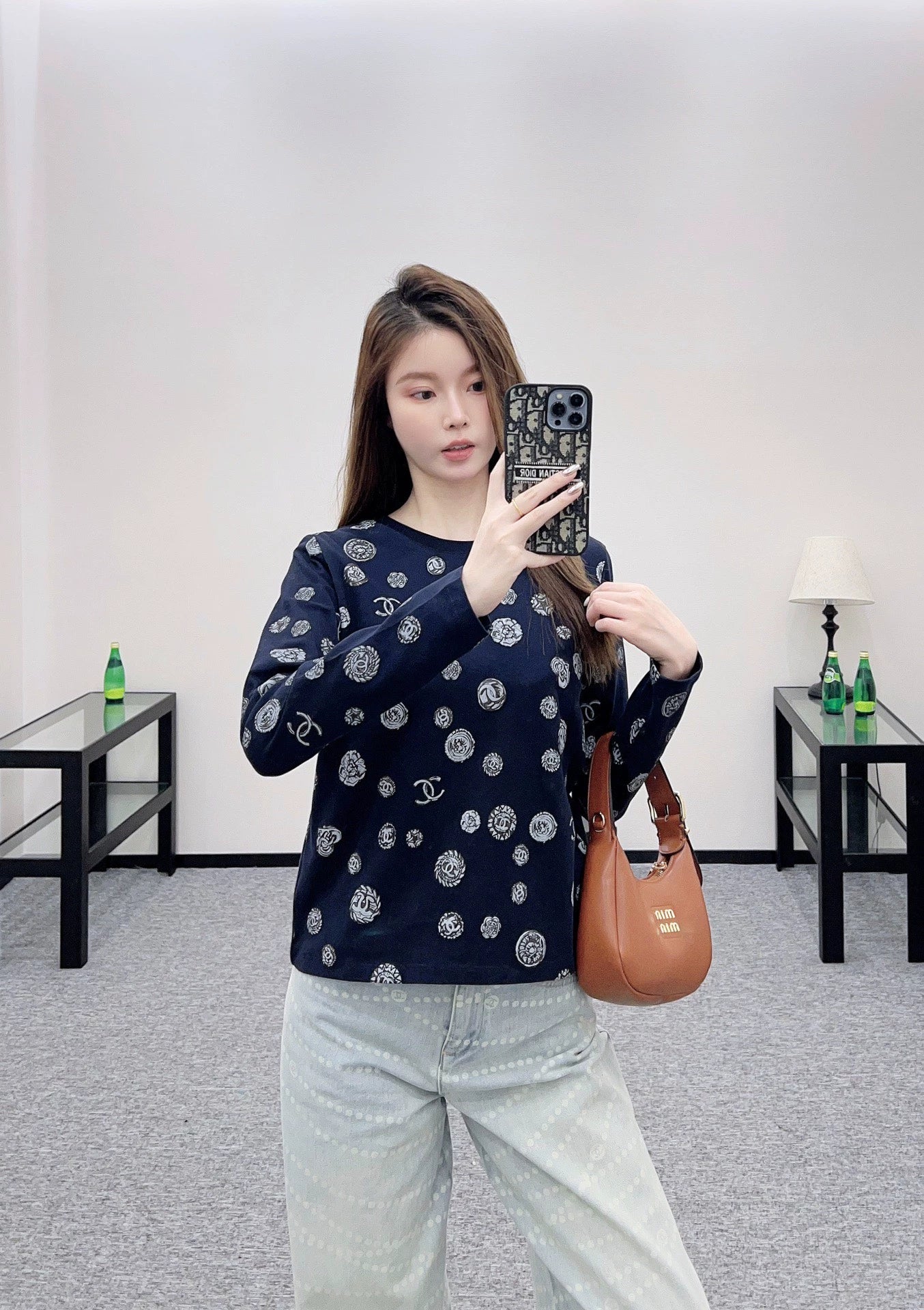 C 25 Letter Camellia Round Neck Long Sleeves
