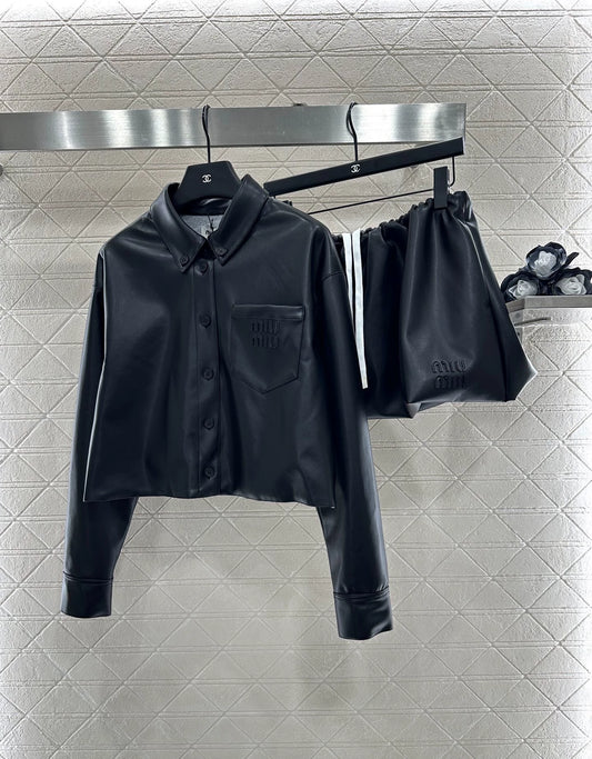 Mi 25 Sheepskin shirt and skirt set