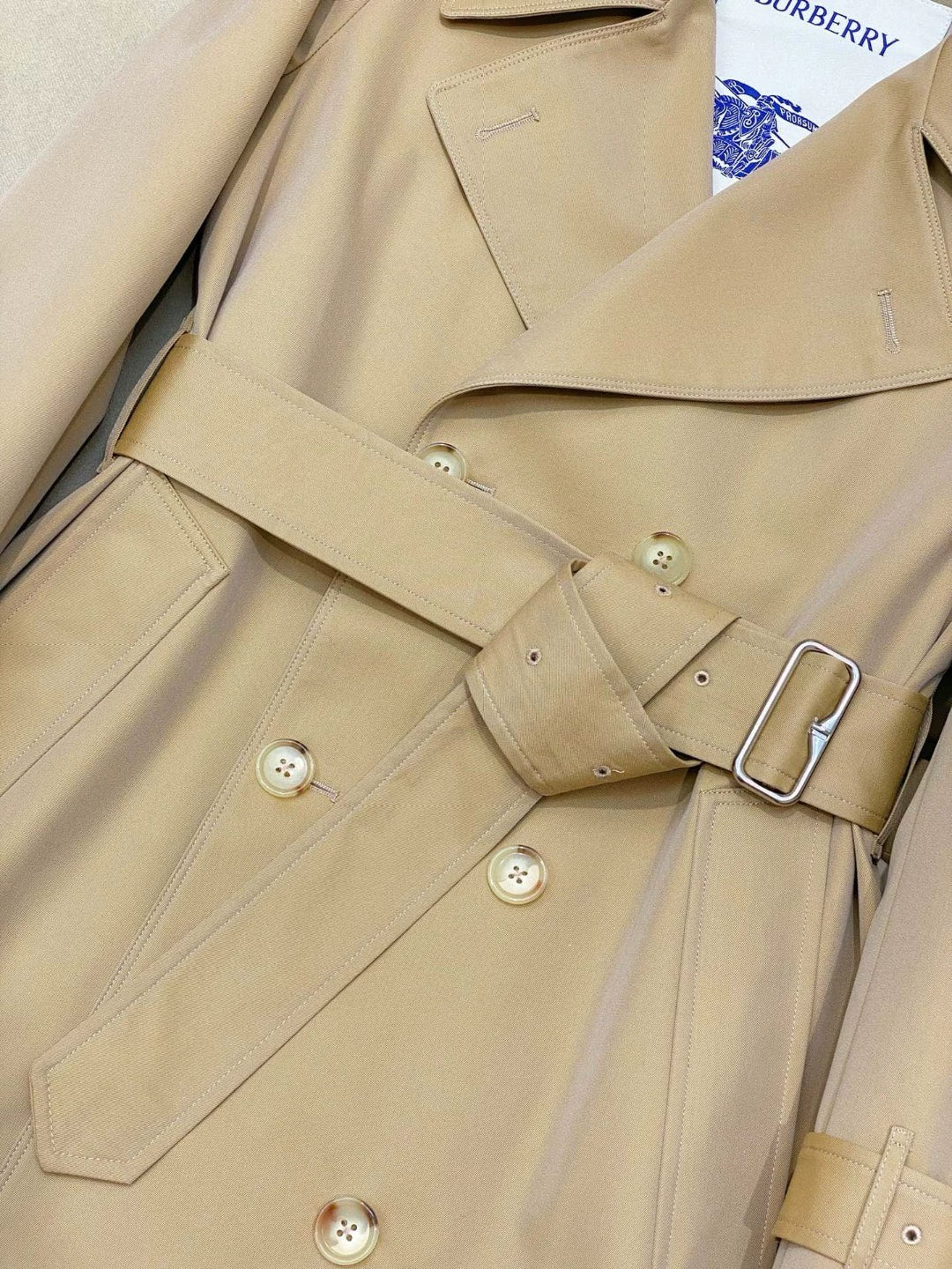 BU 25 new mid-length windbreaker