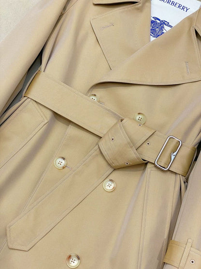 BU 25 new mid-length windbreaker