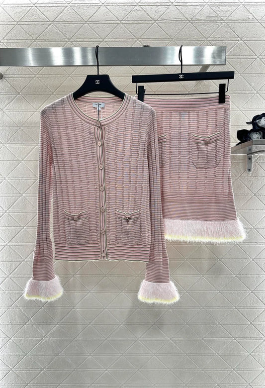 C 25 Flowing tassel knitted cardigan