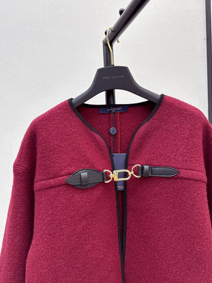 L 25 Leather buttoned cape coat