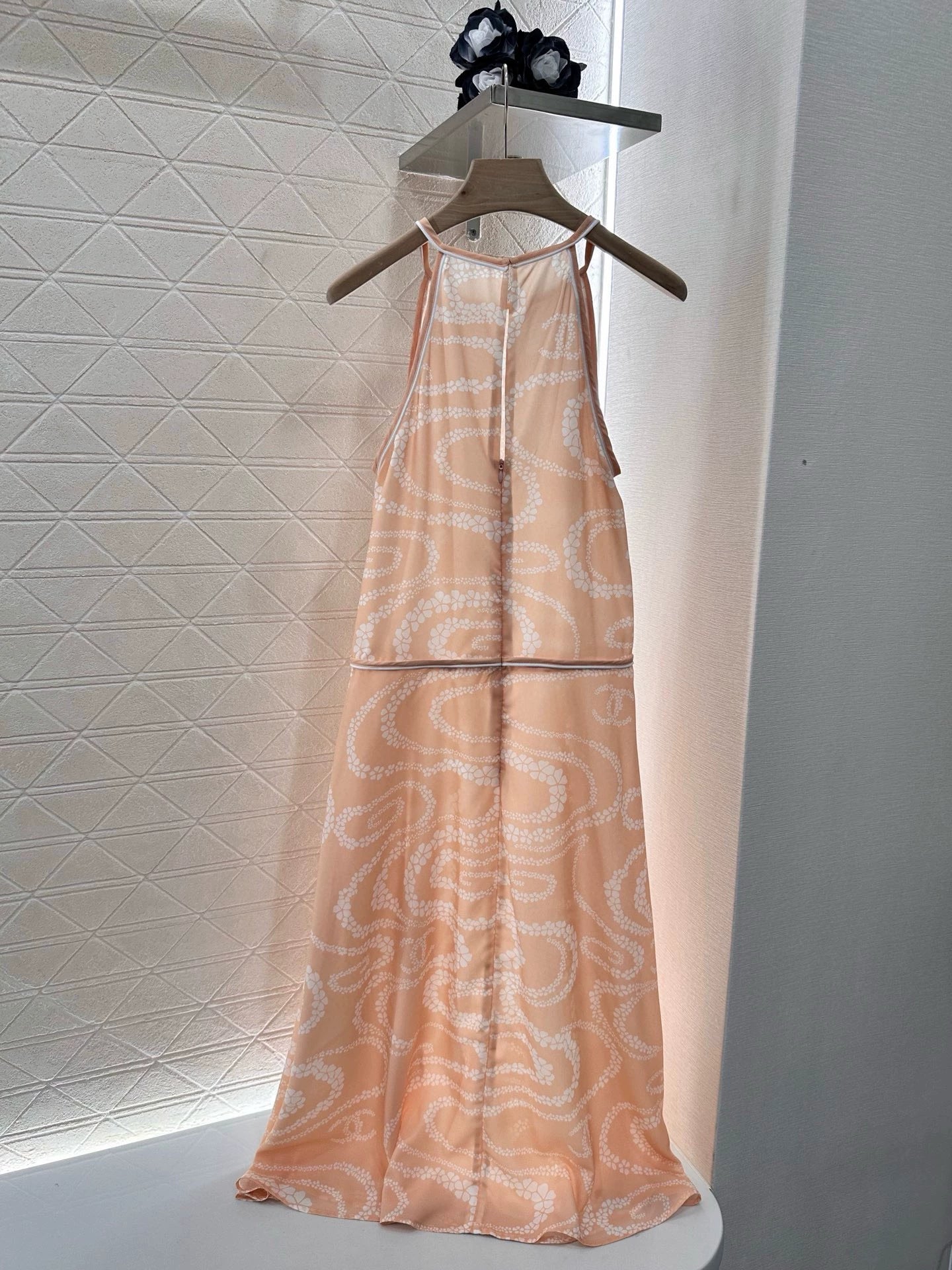 C 25 Spring/Summer New Printed Neck Dresses(black orange pink)