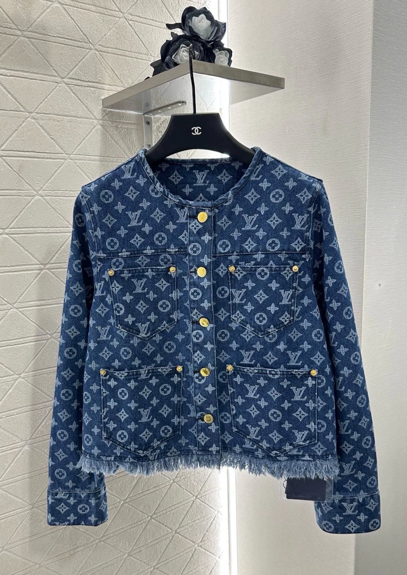 L 25 Jacquard denim jacket and shorts set