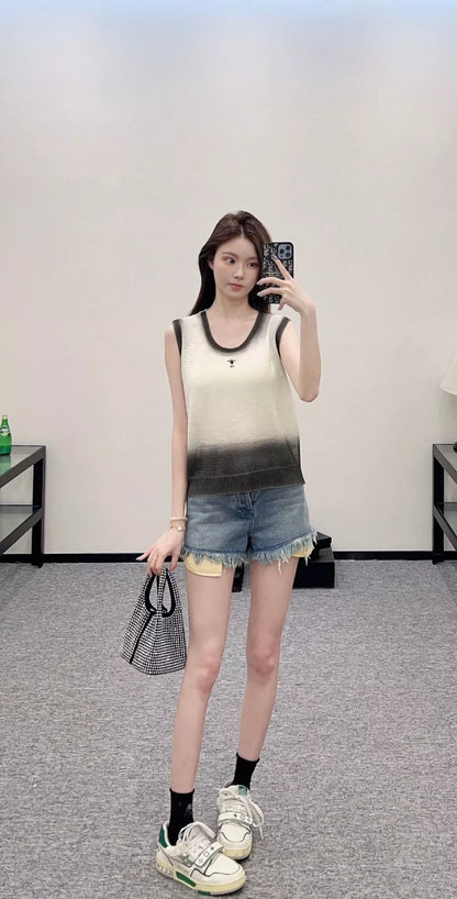 D 25 Summer New Crew neck gradient knit undershirt