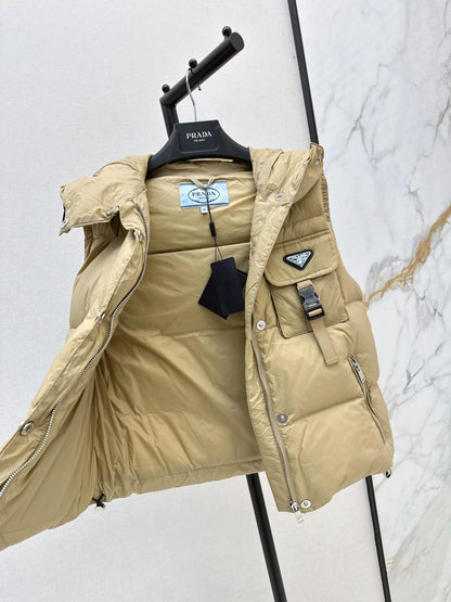 P 25fw hooded turtleneck down vest