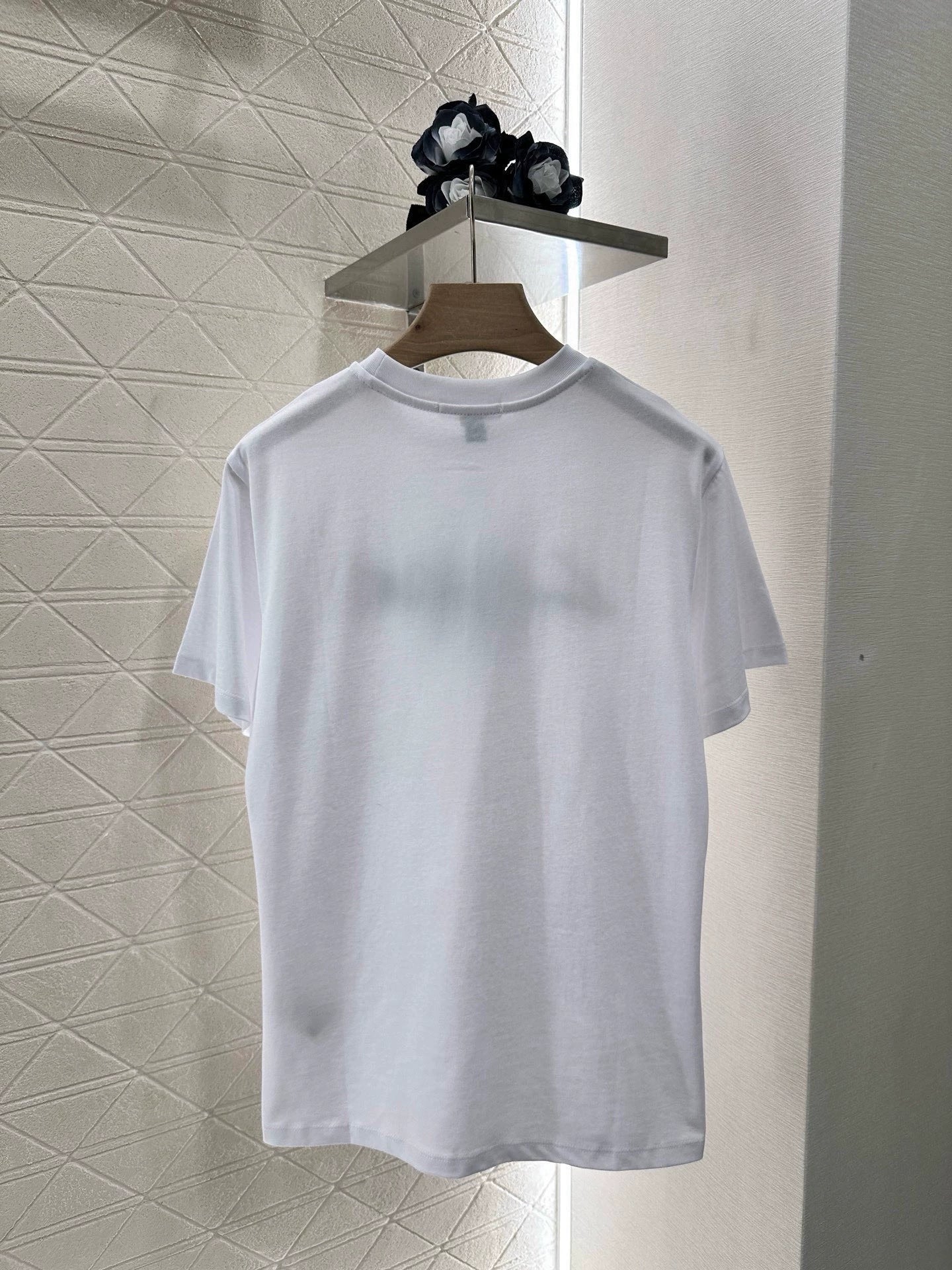 L 25 Round Neck Embroidered Letter Chain Short Sleeve T-Shirt