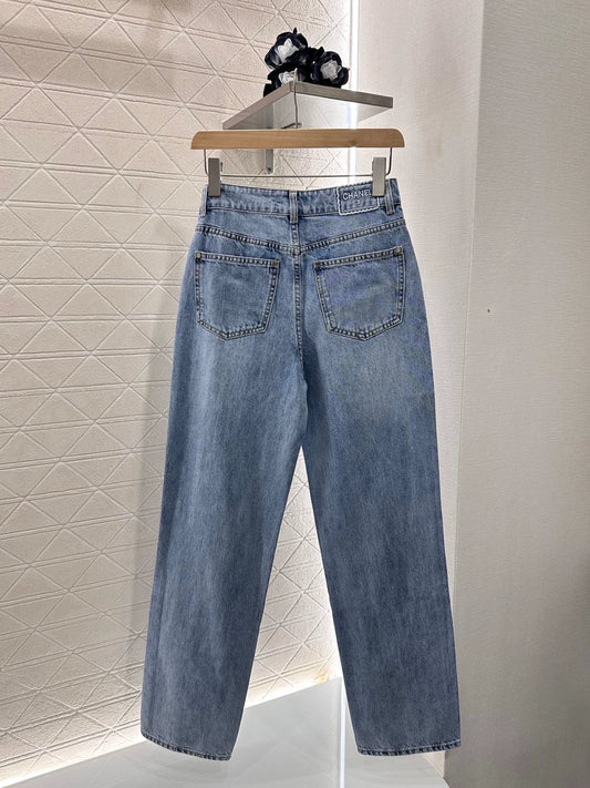 C 25High waist washed denim straight pants