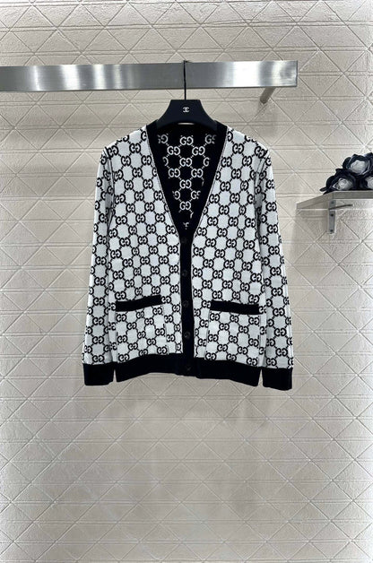 G 25 Reversible jacquard knit cardigan