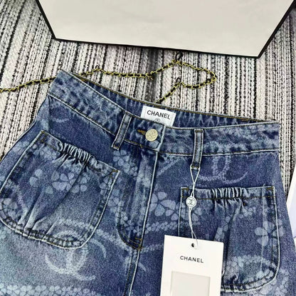 C 25 New Printed Denim Shorts
