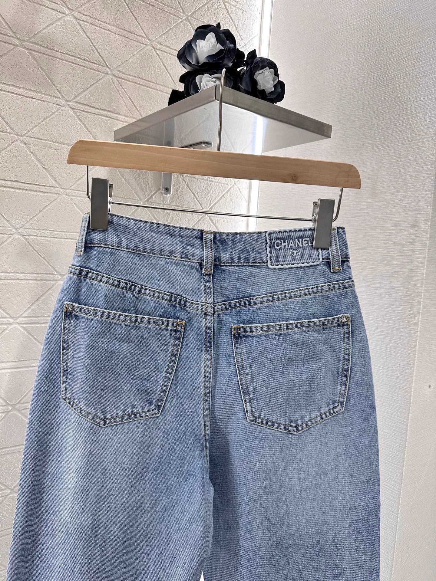 C 25High waist washed denim straight pants