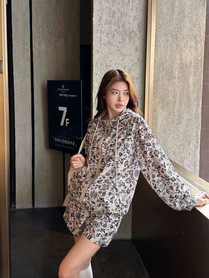 L 25 Printed Sunbrella + Shorts Set