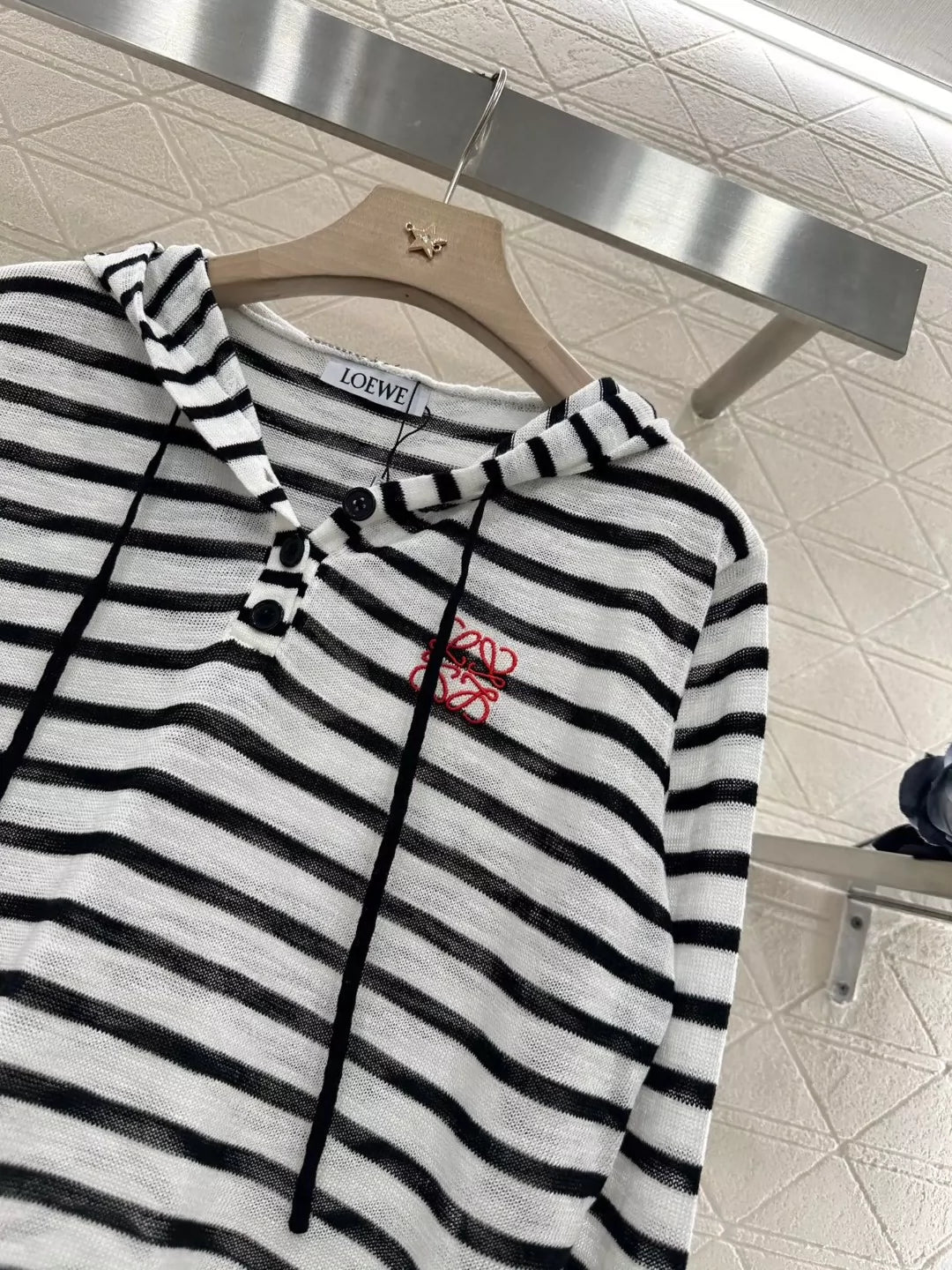 LO 25 spring and summer new Hooded striped knit sun top