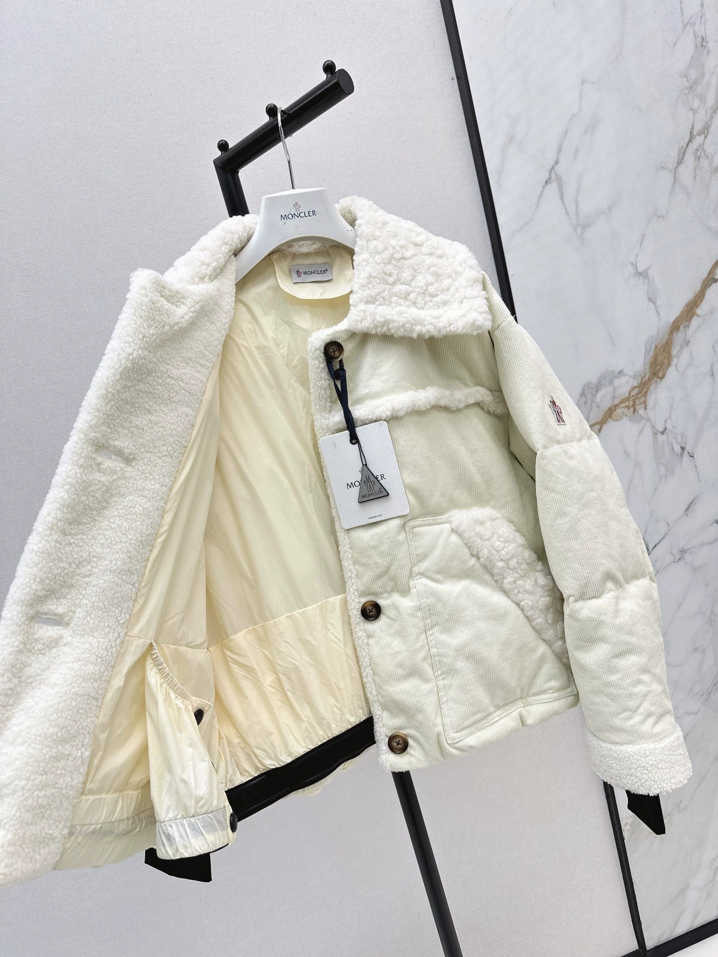 Mon 25 New lamb wool down jacket