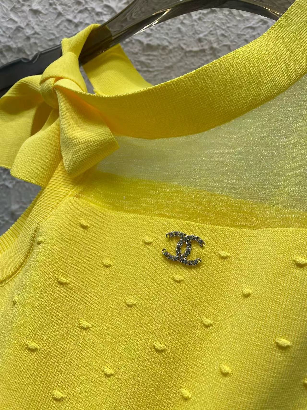 C 25 New three-dimensional pattern undershirt