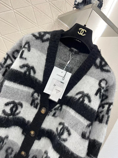 C 25 Letter jacquard V-neck knitted wool and cashmere cardigan