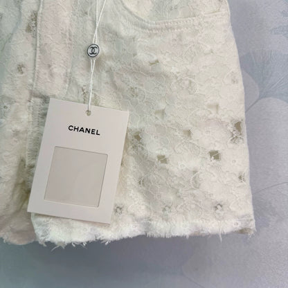 C 25 Spring/Summer new lace lined denim white shorts