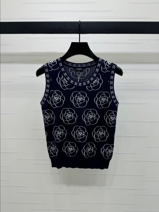 C 25 Camellia Jacquard Knit Vest
