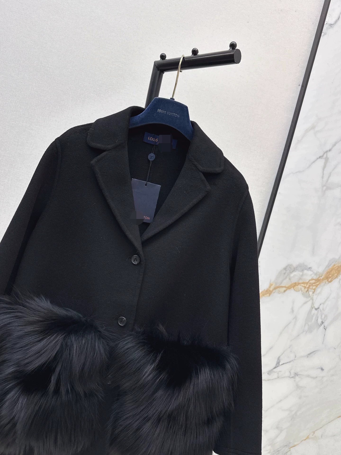 L 25fw wool coat with fox fur trim