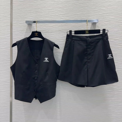 C 25 new embroidered vest shorts suit