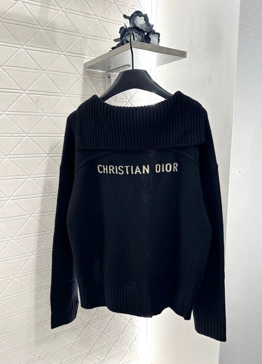 D 25 Shawl collar knitted sweater