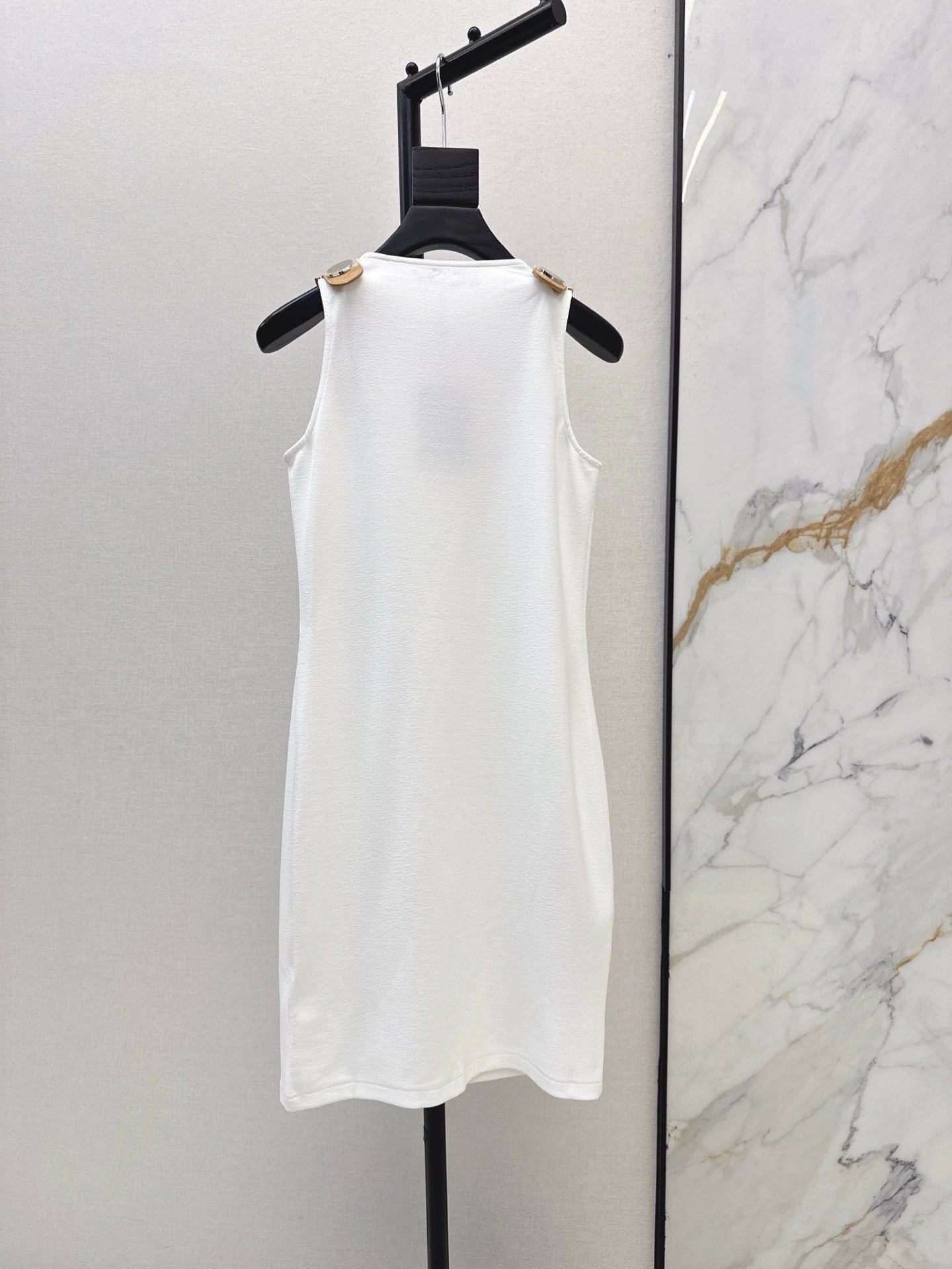 L 25 Spring/Summer New Golden Necklace Camisole Dress