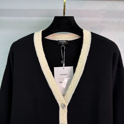 2025 Summer New Arrival Black and White Contrast Knitted Cardigan