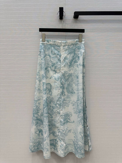 D 25 New Jungle animal print, two side buttons half skirt