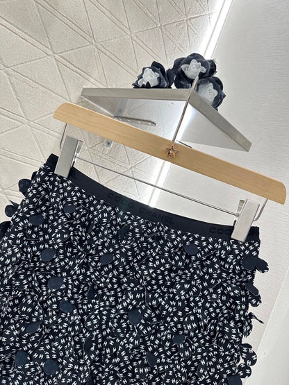 D 25 Petal high-waisted shorts