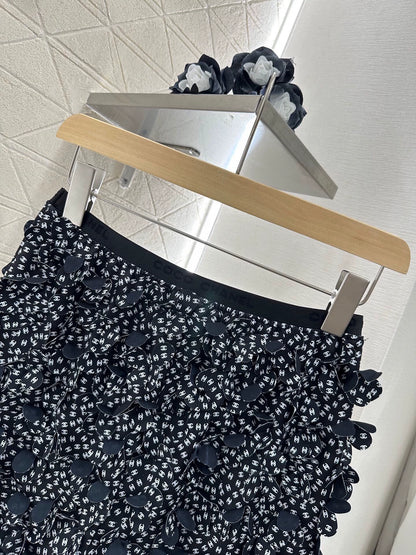 D 25 Petal high-waisted shorts