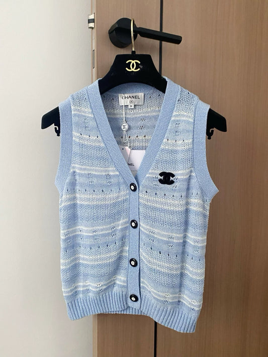 C 25 New Tricolor Hollow Out Vest
