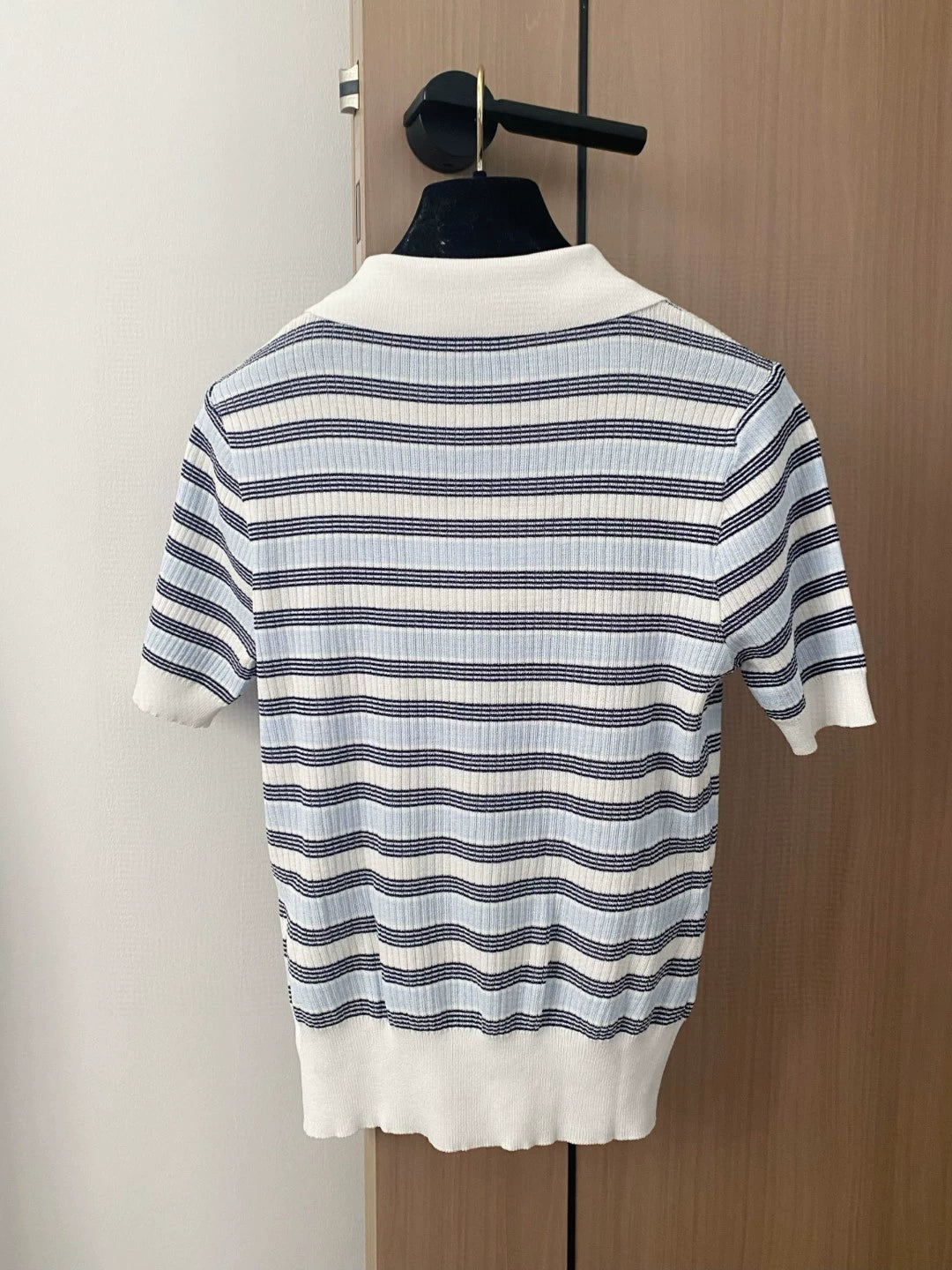 LO 25 New Embroidery Striped Zipper Lapel Short Sleeve Knit