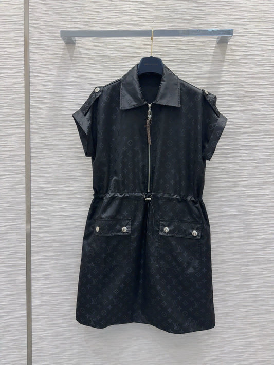L 25 New Short Sleeve Zipper Dresses