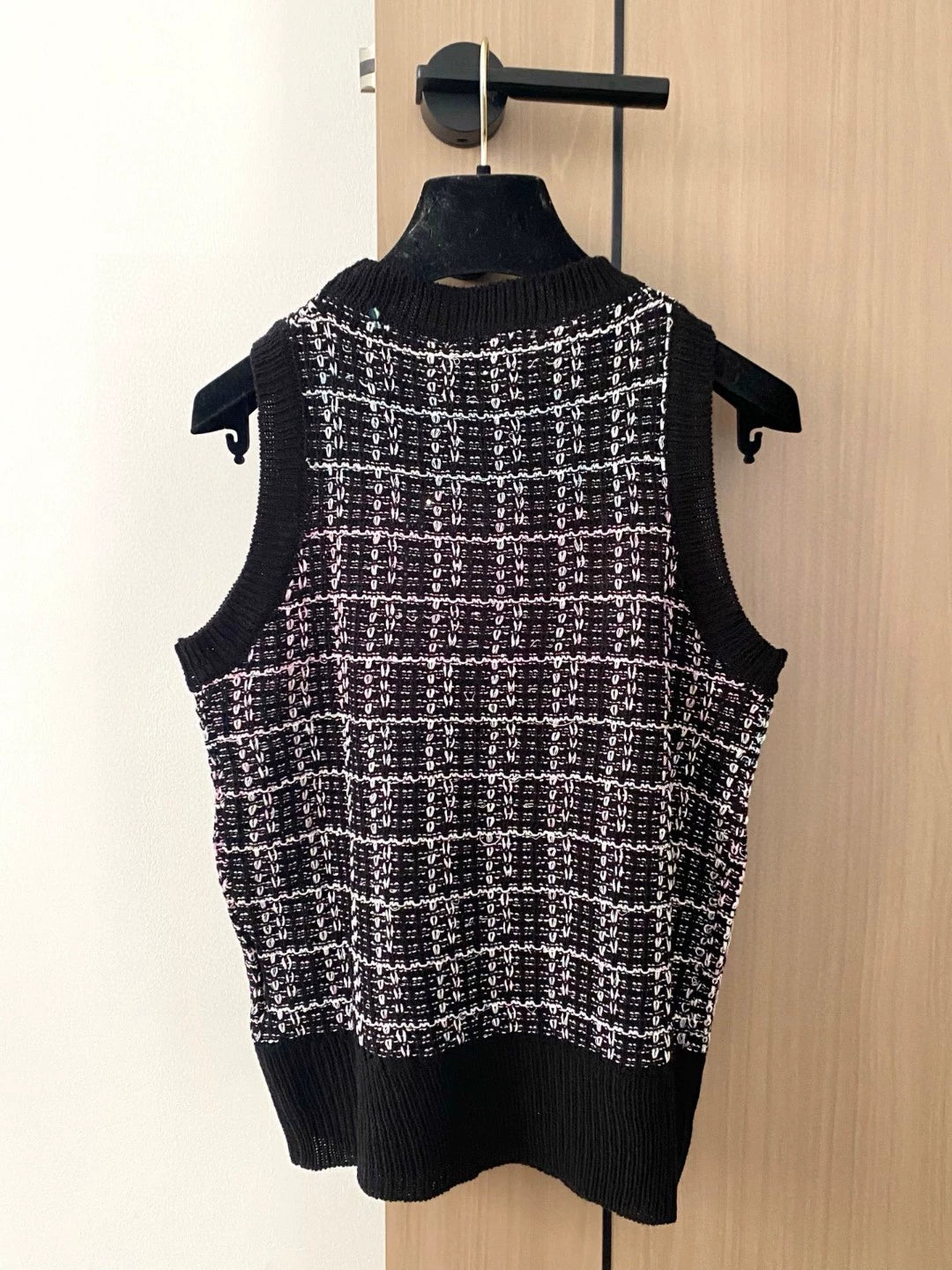 Gilet tricoté sans manches à col rond et motif diamant, style C 25, nouveau modèle
