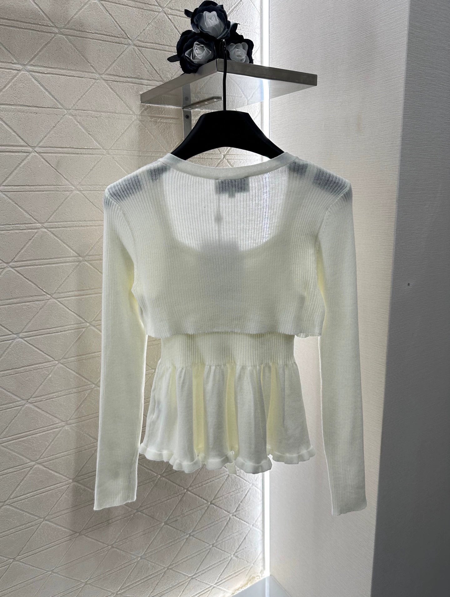 C 25 Two-piece suspender knitted cardigan