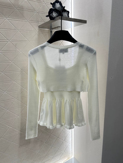 C 25 Two-piece suspender knitted cardigan